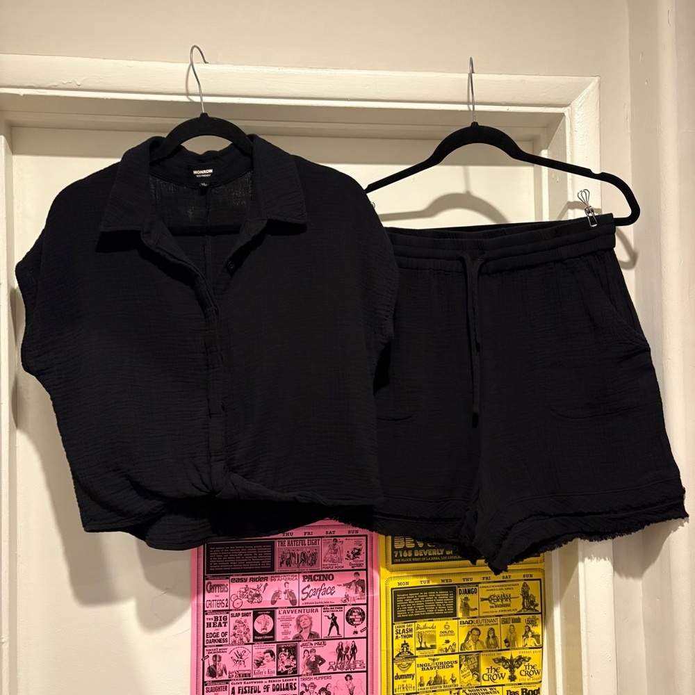 Monrow Gauze Set Black Cropped Twist Top & Black Shorts Eco Friendly Spring - Picture 2 of 14